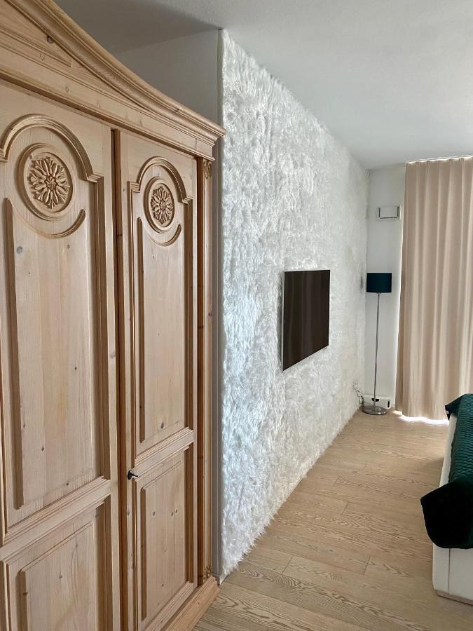 Alpen-Panorama Suite - Einzigartige Privatsuite Hoch Ueber Muenchen, 12Tes Og, Alpenblick, Loggia, Whirlpool, 15 Minuten Zum Zentrum, Ruhe Und Erholung In Der Stadt Muenchen Fuer Privat Und Geschaeftlich Reisende ภายนอก รูปภาพ