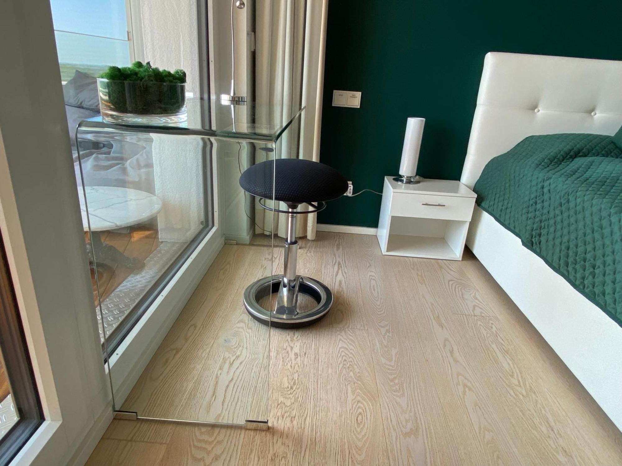 Alpen-Panorama Suite - Einzigartige Privatsuite Hoch Ueber Muenchen, 12Tes Og, Alpenblick, Loggia, Whirlpool, 15 Minuten Zum Zentrum, Ruhe Und Erholung In Der Stadt Muenchen Fuer Privat Und Geschaeftlich Reisende ภายนอก รูปภาพ